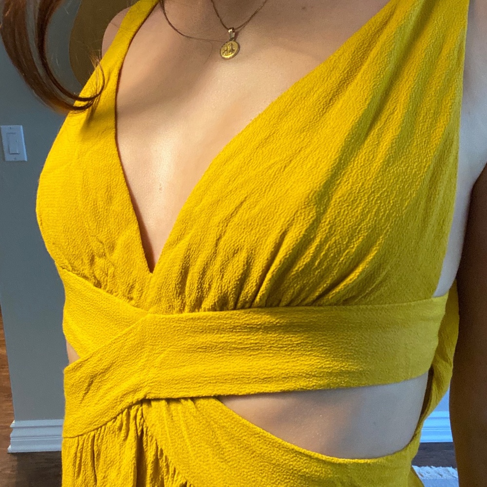 Cutout Zara Top